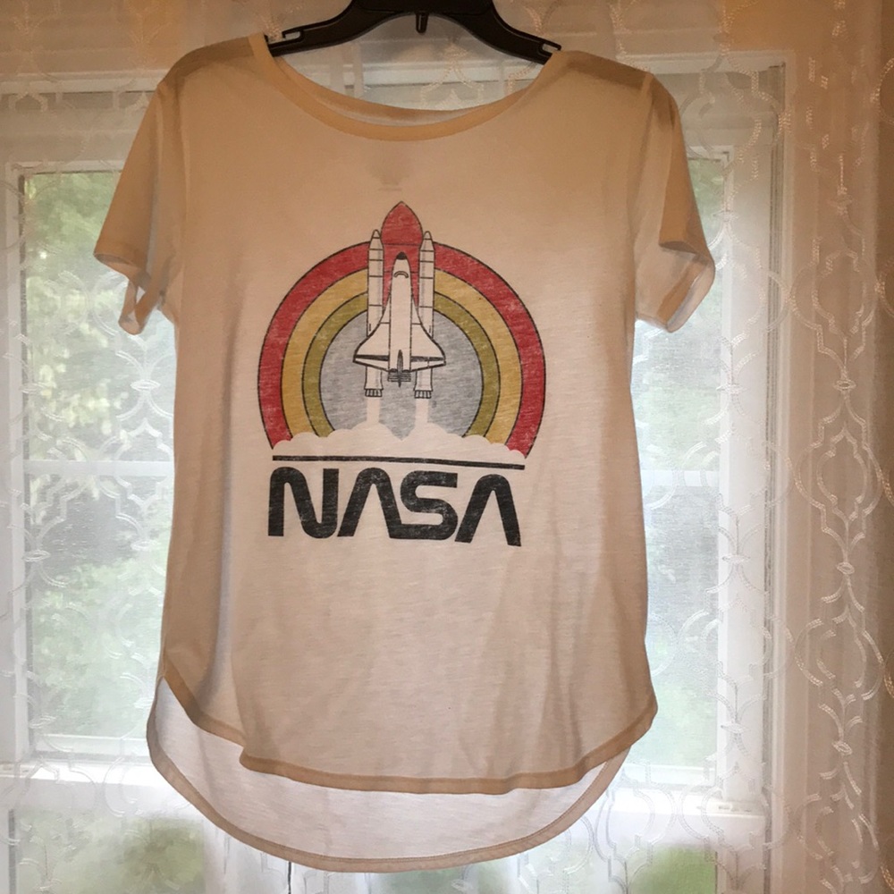 White NASA tee-shirt
